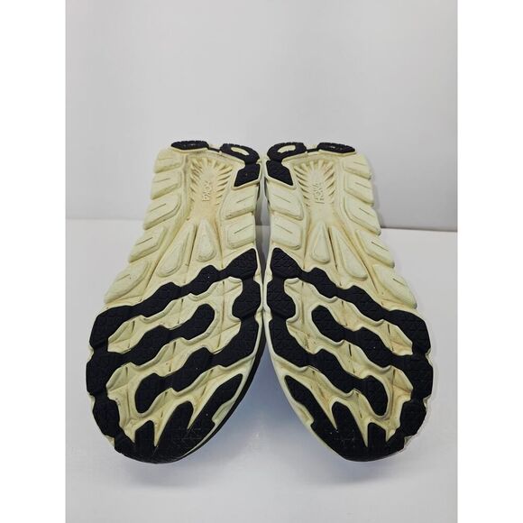 Hoka Men 8.5 Comfy footwear
